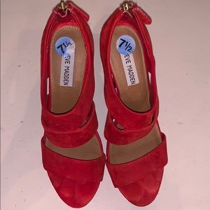 Super Cute, Super Sexy Suede Sandals